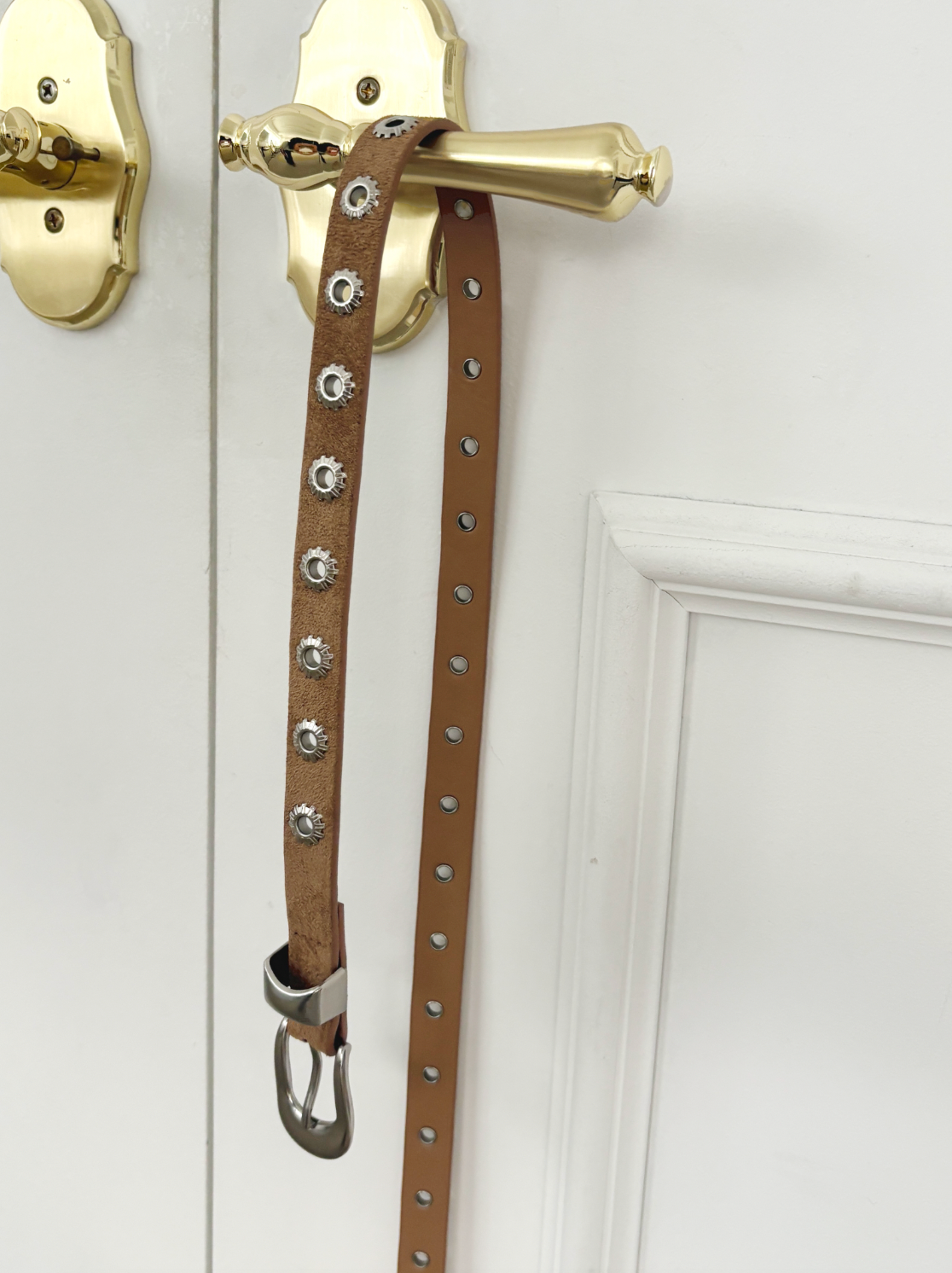 STUDDED BELT