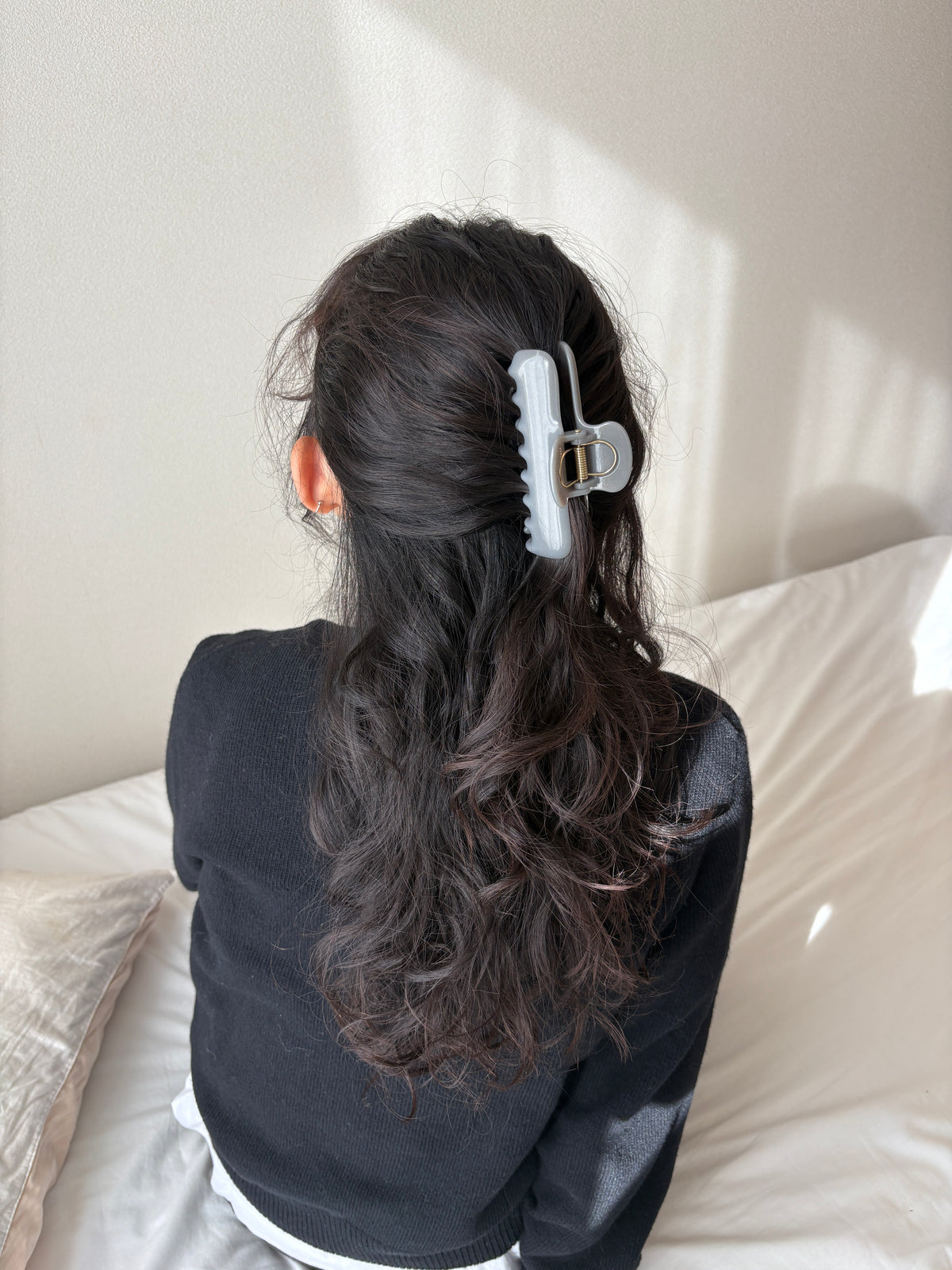 SOPHIA'S CLAW CLIP